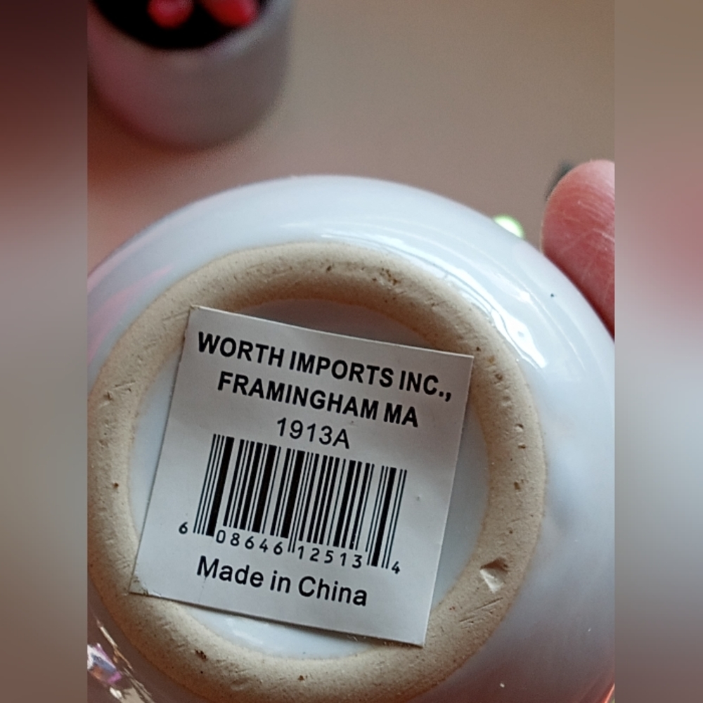 Cuuuuute Succulent Planter Set - Green and Red - Picture 4 of 8